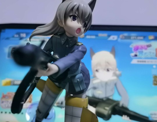寿屋 Strike Witches - Ella Ilmatar Juutilanen 1/8 2011