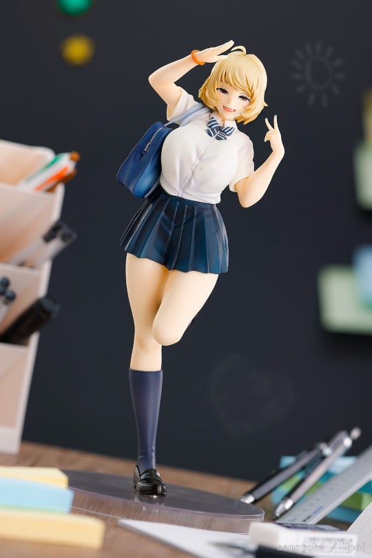 胖次都被看光了！迷迷糊糊的JK-渥美千代子