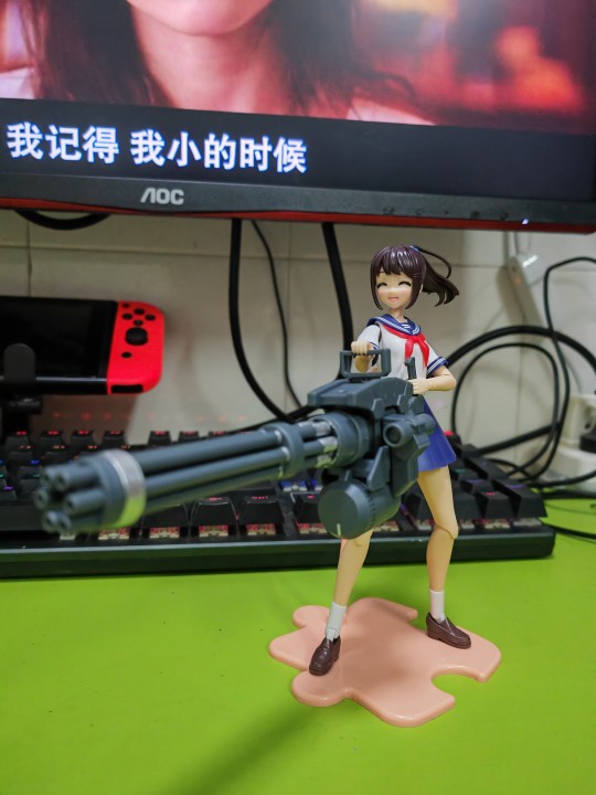 我的掏出来比你大！ꉂ೭(˵¯̴͒ꇴ¯̴͒˵)౨”