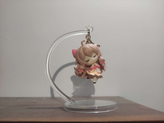 吊在路灯上的应该是资本家，而不是他们的工人爷爷