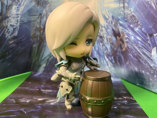 可爱的冥灯龙姐姐