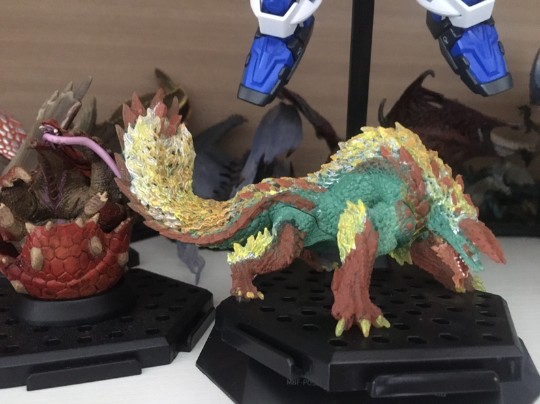 渣涂一只金雷公