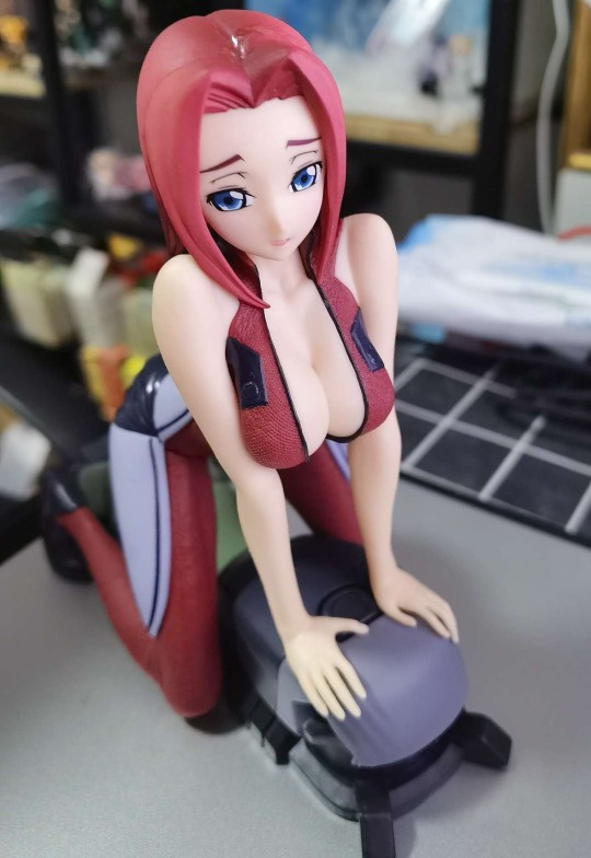 感觉以前的景品真的良心好多啊，脸超正也不扁，头发还有渐变