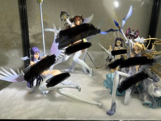 终于把战队收齐了