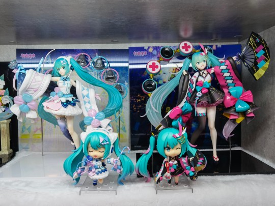 冬夏收集全啦，冬这个小闪片好漂亮啊！