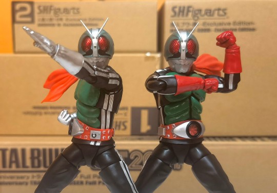 S.H.Figuarts 真骨雕 假面骑士新一号&假面骑士新二号 50周年版