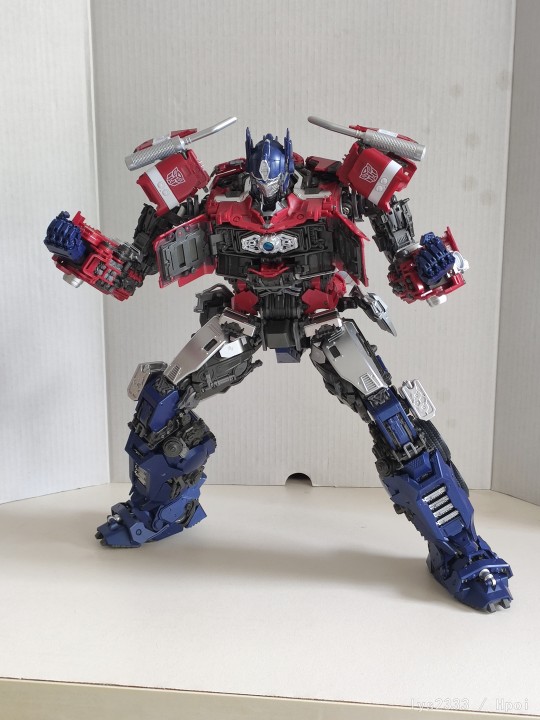 随便凹造型都很帅的柱子哥