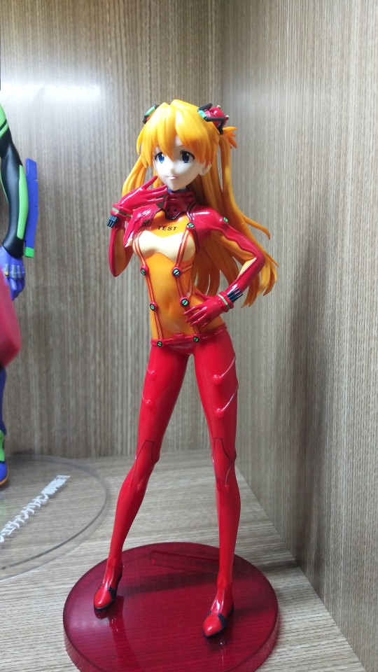 还是红色最适合明日臭