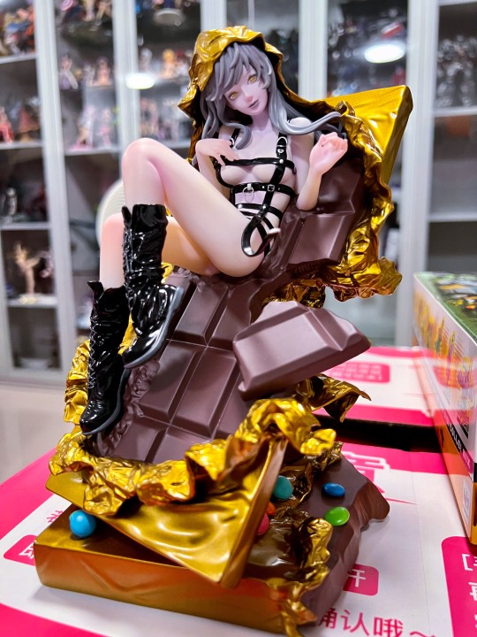 可能是拍摄角度的问题，并没有官图那么惊艳