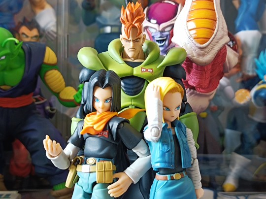 人造人16新旧对比