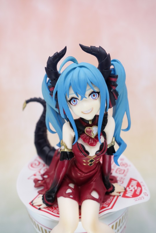 压泡面 初音未来 小恶魔造型 蔷薇色