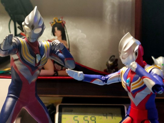 那一年我们都是光，迪迦