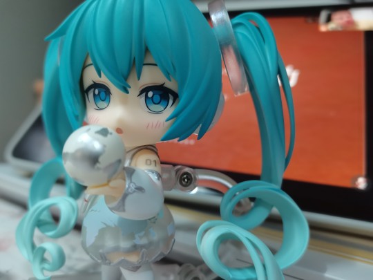 初音未来打保龄球（。）
