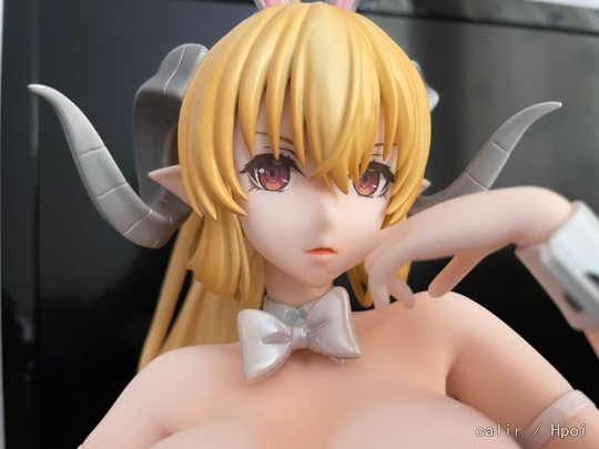 七大罪路西法裸腿兔女郎