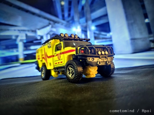 TAKARATOMY PREMIUM FINISH SS-04 Ratchet 力捷/救护车