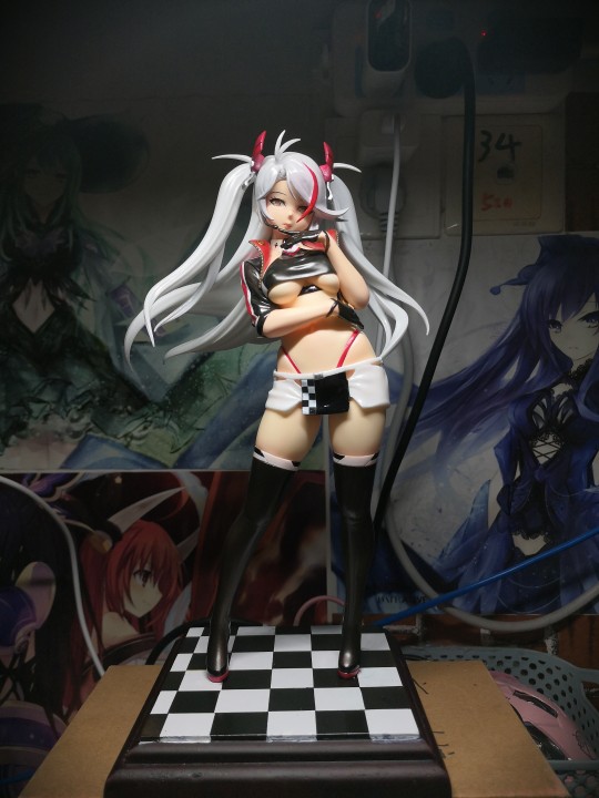 赛车欧根涂装成品