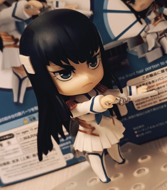 你们这群披着人皮的猪猡们！！