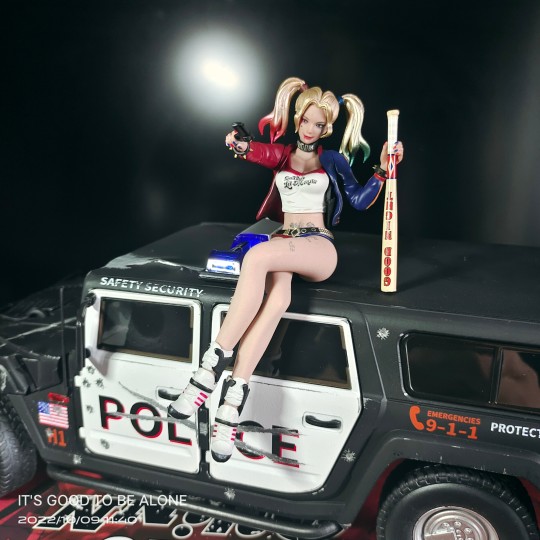 合金车模细节惊艳，质感厚重