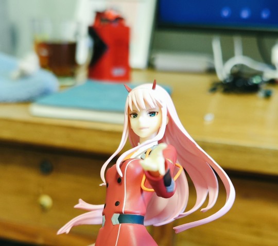 扭了一下头发现。。。还可以，可能是我看多了没感觉了哈哈哈哈