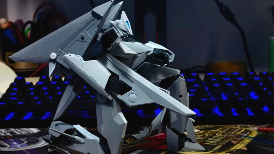 MSG迦楼罗机甲 白鲸