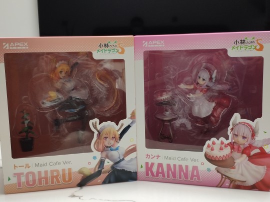 康娜的袜子发黄不知道是通病还是就是这么设计的