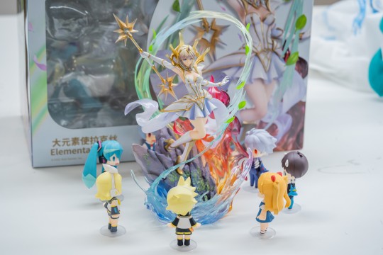 拉克丝老婆到了 来整个活