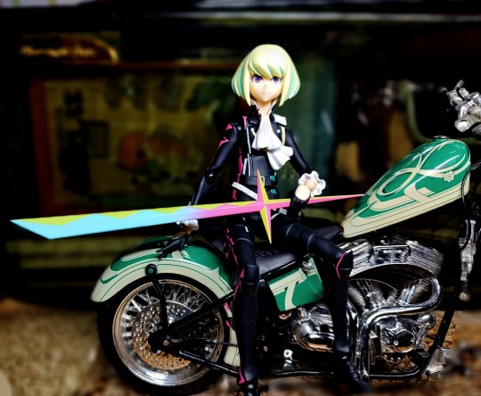 笑死摩托车买大，还把把手摔断了