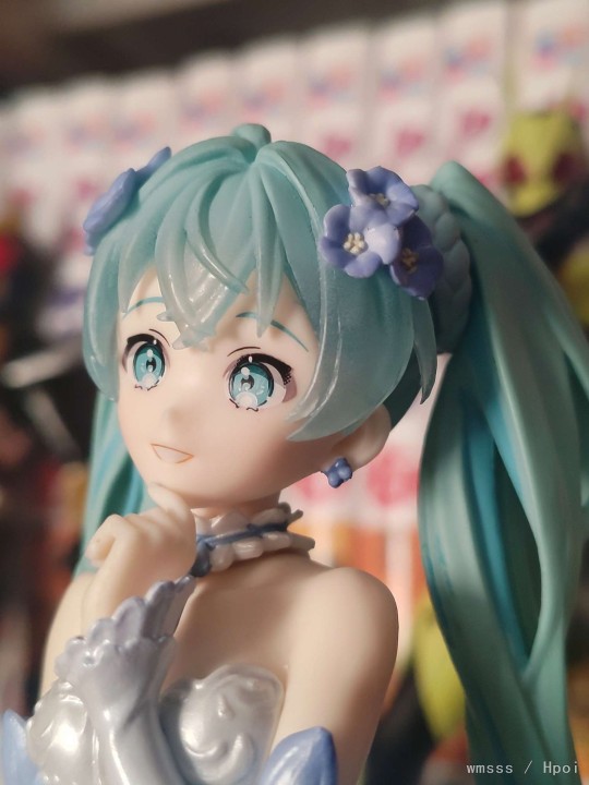 初音未来泡面压
