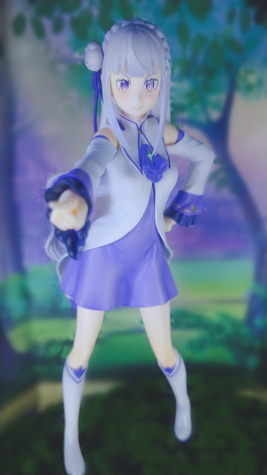 「我不會屈服於同樣身為魔女之人的惡意。——誰叫我是個麻煩的女人呢！」