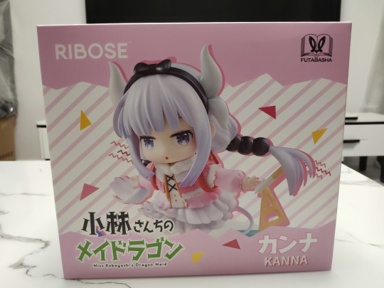 我是大怨种，我看见可爱的康娜就走不动道😡