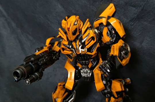 threezero变5大黄蜂