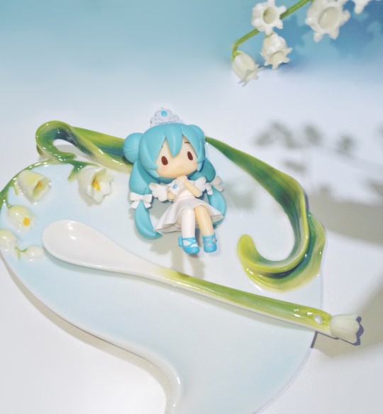 MP 小坐系列 初音未来 15周年纪念款 豆豆眼 熊猫眼