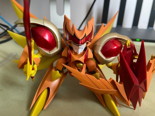 万代的凤凰龙神号