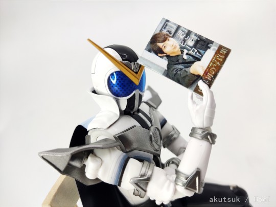 无色田和坏女人续——你喜欢看写真啊