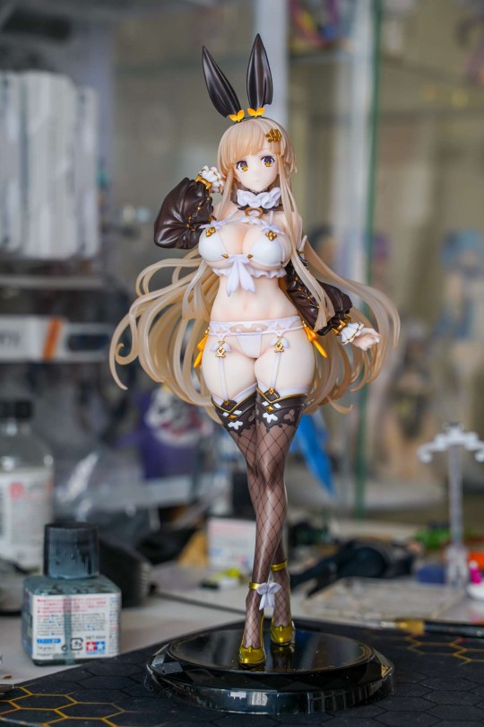 Mois到货了。耳朵断了重新粘了下