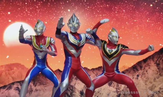 英雄勇像 伽马未来