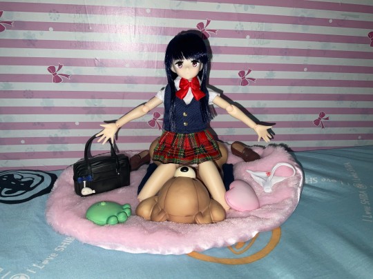 因为露营道具太贵而做起风俗业的凛酱