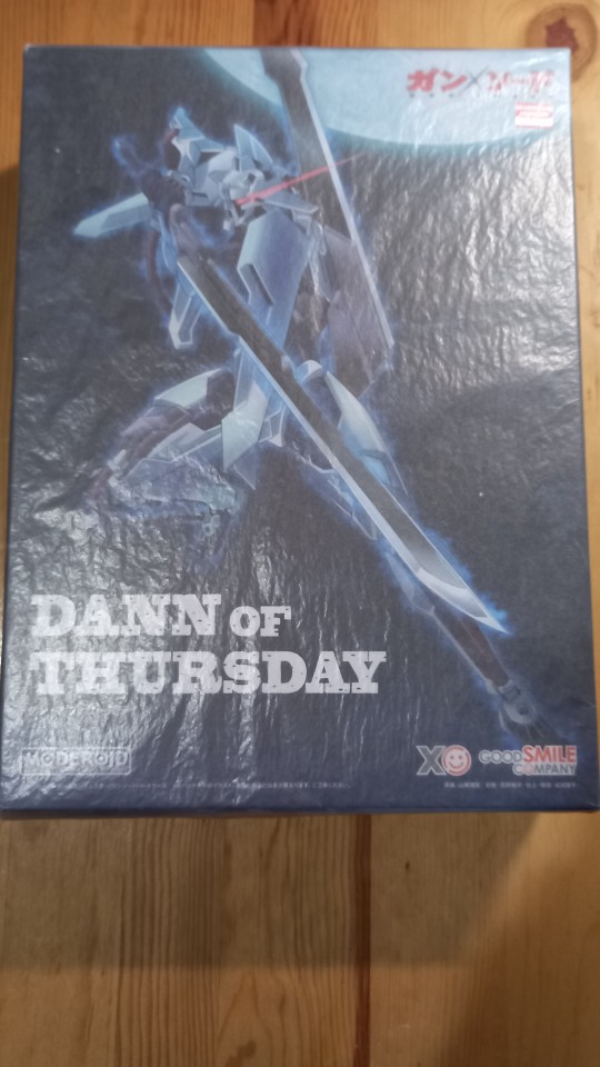 冷门模型的封面盒绘