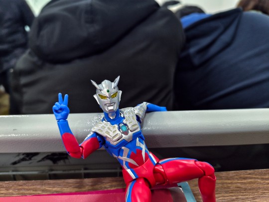 上课摸鱼，顺便浅p一下