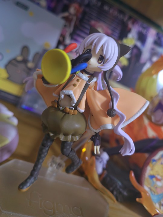 馒头卡和她的神使