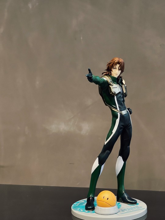 洛叔 永远的男神(*/ω＼*)