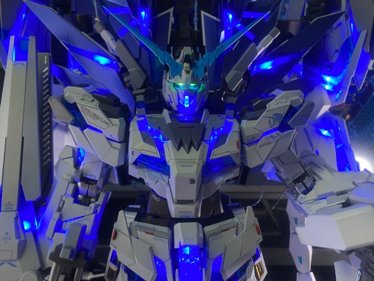 代工的完美独角兽来辣