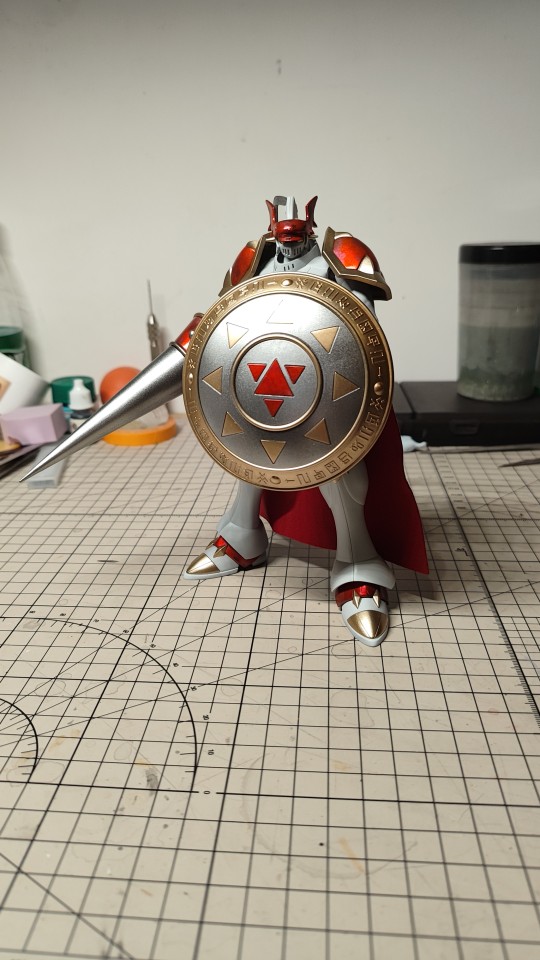 红色部分个玳瑁一样的红莲骑士兽