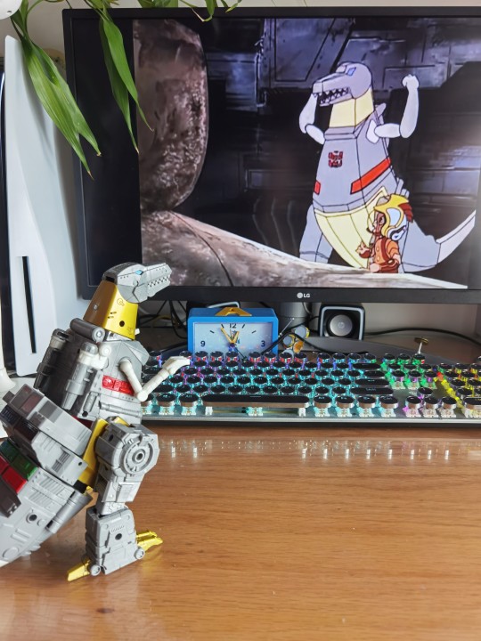 Grimlock save the universe!