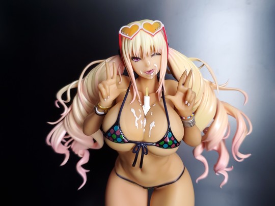 莎蒂・裘德维斯坦