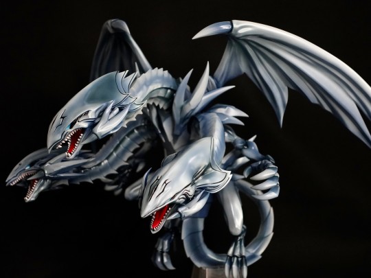 留念-AMAKUNI-究极龙-黑背景