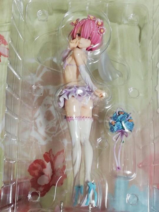 人生中第一款超过200元的手办