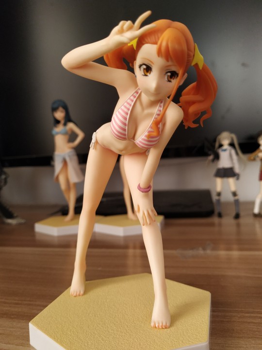 BEACH QUEENS 未闻花名 安城鸣子