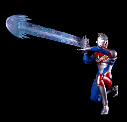 S.H.Figuarts(真骨雕制法) 戴拿奥特曼 闪亮型