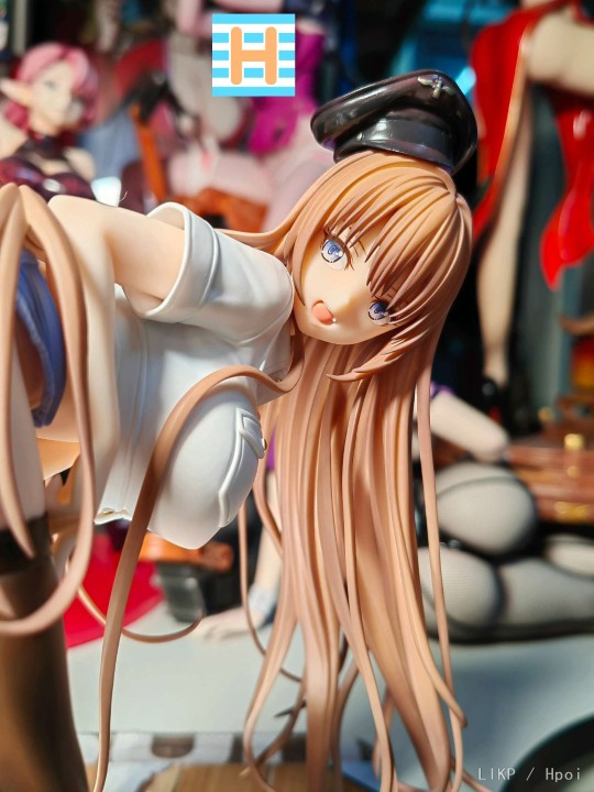 Partylook检察官 梅谷美津 蓝色牛仔热裤的警备员哟～